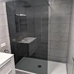 Le Landel - 3 Pieces Entierement Renove, Climatise Avec Parking Διαμέρισμα *