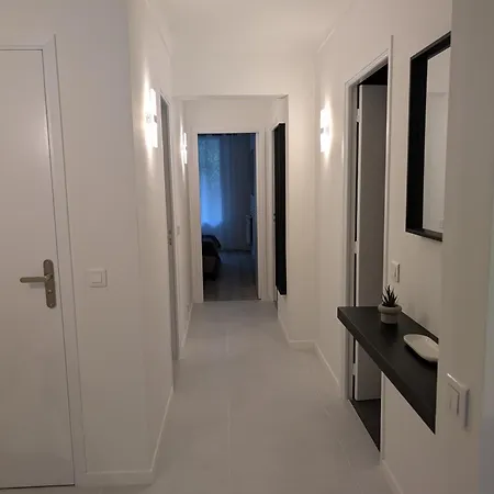 Le Landel - 3 Pieces Entierement Renove, Climatise Avec Parking Апартаменты Ментона
