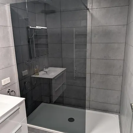 Le Landel - 3 Pieces Entierement Renove, Climatise Avec Parking Апартаменты *