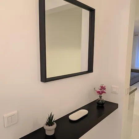 Apartamento Le Landel - 3 Pièces Entièrement Rénové, Climatisé Avec Parking Menton
